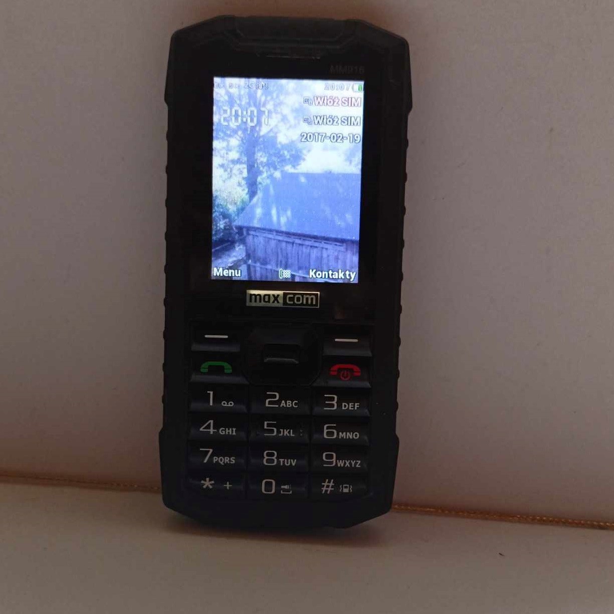 MaxCom Strong MM916